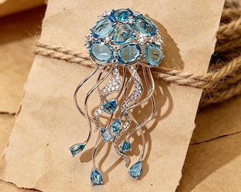 Quallen Brosche, Ozean inspiriert Schmuck, Blaue Kristall Brosche, Sea Life Pin, Eleganter Meeres Schmuck, Einzigartiges Geschenk für Sie