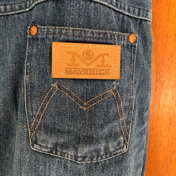Vintage ladies dark jeans, soft.  Maverick brand.  Bell bottom. 34/31
