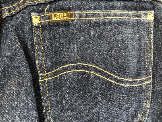 Dark wash ladies vintage Lee jeans.  High waist 3… - image 4
