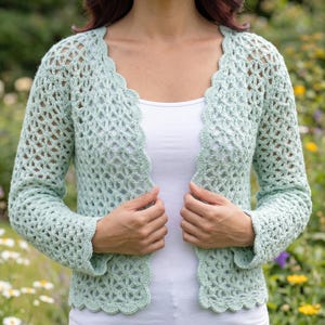 Modello per cardigan all'uncinetto con scollo a V / Tessuto a trama delicata traforata (Download PDF)