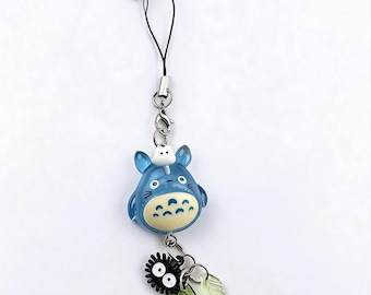 Llavero con dije azul kawaii para celular, colgante de bola de polvo de espíritu del bosque, accesorio hecho a mano inspirado en el anime, regalo de estilo boscoso para ella.