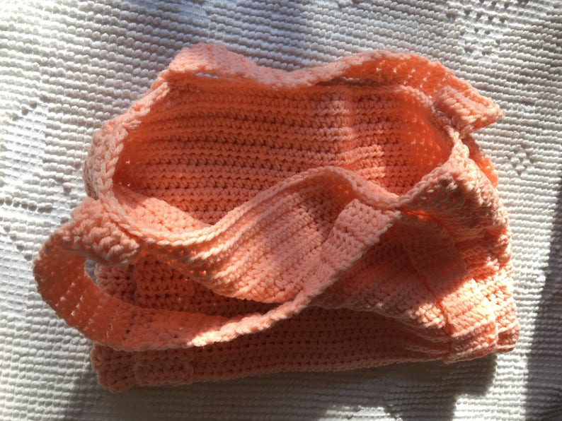 Medium Purse in a Salmon Pink Coral Color image 4