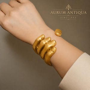 Skulpturalt handmanschettarmband – Vintage guldfärgat statementarmband, avantgardistiska smycken