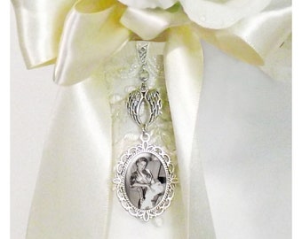 Angel Wings Heart Wedding Bouquet Piece With Up to 5 Glass-Capped Charms, each with either a photo or a quote, Choice of 6 Metal Finishes