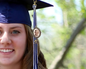 Graduation Tassel Memorial Photo Charm for Mortarboard Graduation Cap