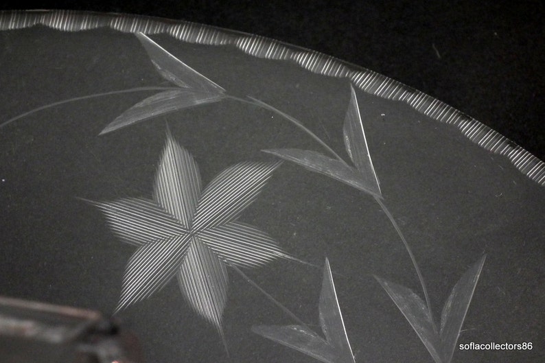 Bartlett Collins Glass Cut Floral Pattern Center Handle Server Etsy