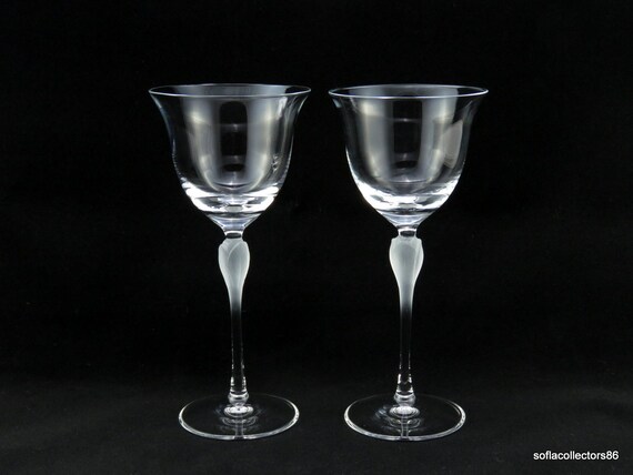 Hoya Crystal Spring Crocus Pattern White Wine Goblets Etsy