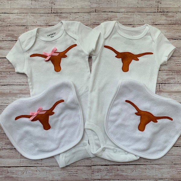 Texas Longhorn Baby Set - Girl or Boy - UT Baby gift - Longhorn Baby Bodysuit Bib