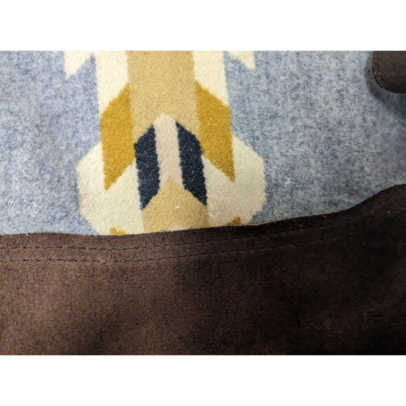 Bolso bandolera Mercy Grey hecho a mano, de lana Pendleton y cuero de Oregón, estilo suroeste. imagen 9