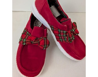Hey Dude Womens Size 8 Red Christmas Shoes Plaid Bow Slip On Casual
