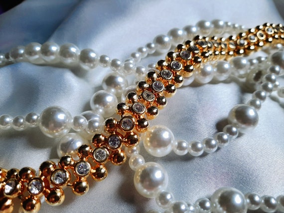 Goldtone Choker With Rhinestones Vintage 1980's Statement