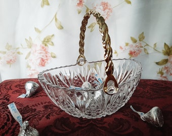 Mikasa Crystal Basket Handled Basket ca 80 / 90s Tender Rose pattern NIB