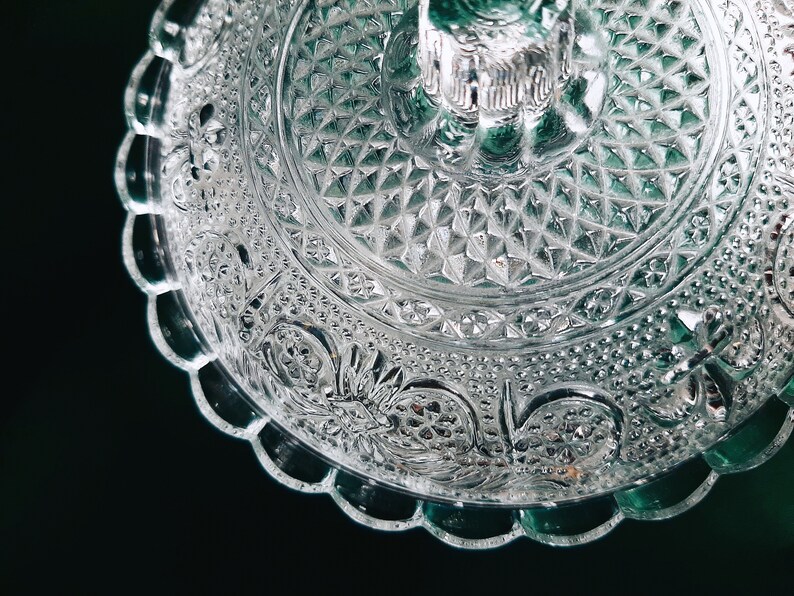 Ribbed Pressed Glass Bowl and Lid Dish KIG Indonesia Fleur De Lis image 3