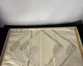 Vintage York Street Linen Placemats & Napkins 8 Pc Embroidered Portugal Boxed