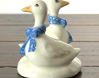 Vintage Double Goose Tapered Candle Holder – Blue & White Bow Neck Decor – Ceramic Figurine