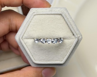 Pierścionek z akwamarynem | Naturalny kamień szlachetny | Retro platerowany | Regulowany pierścionek ze srebra | Biżuteria z kamieniem urodzinowym marca