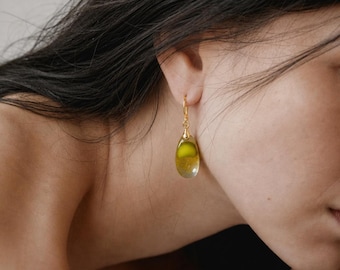 Pendientes de Vidrio Fundido Dorados, Joyería en Cristal Única Artesanal, Acero Inoxidable, Regalo Personalizable para Mujer