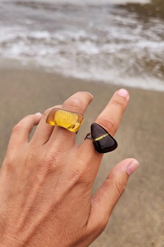 Anillo de Vidrio Fundido, Anillo de cristal jecho a nano, joyería artesanal única, anillo de acero inoxidable ajustable, regalo para mujer