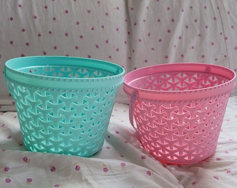 Easter Basket (50 Treat Count) (Medium Size)