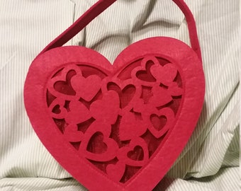 Medium Valentines Day Heart (25 Count)