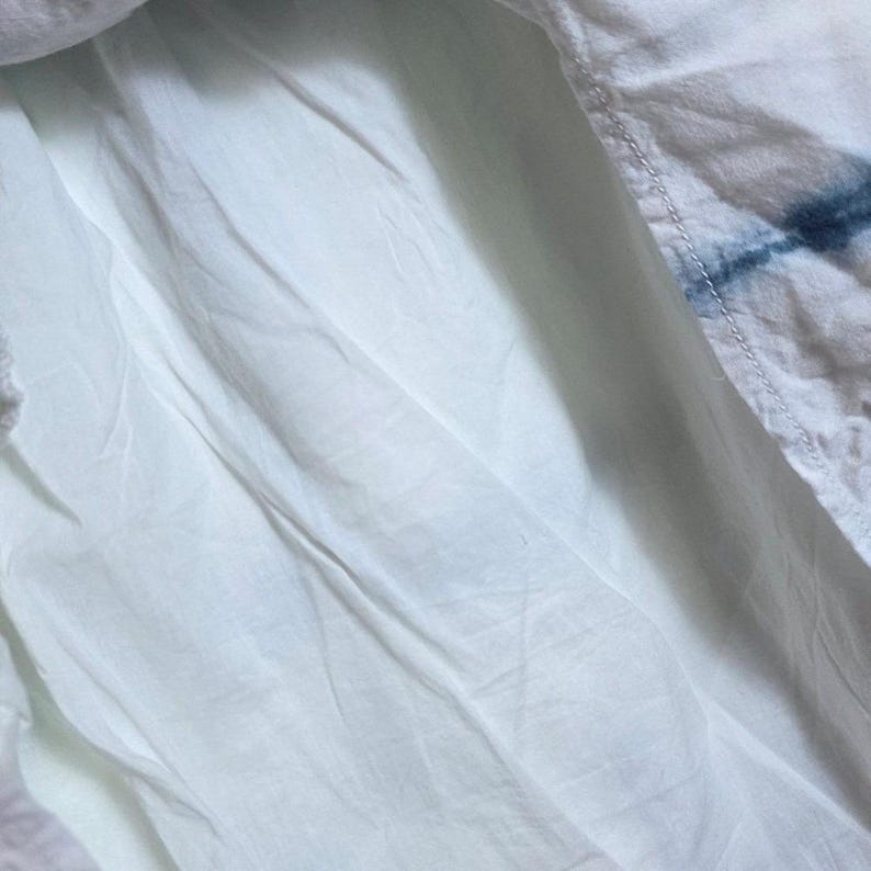 Falda Pilcro Anthropologie azul tie-dye estilo boho con fruncido y borlas, talla XL imagen 6