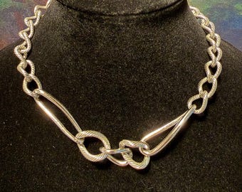 Signed Monet Silver-Tone Chunky Link Necklace – Modern Statement Toggle Chain