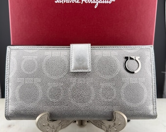 Vintage Salvatore Ferragamo Silver Metallic Wallet Gancini