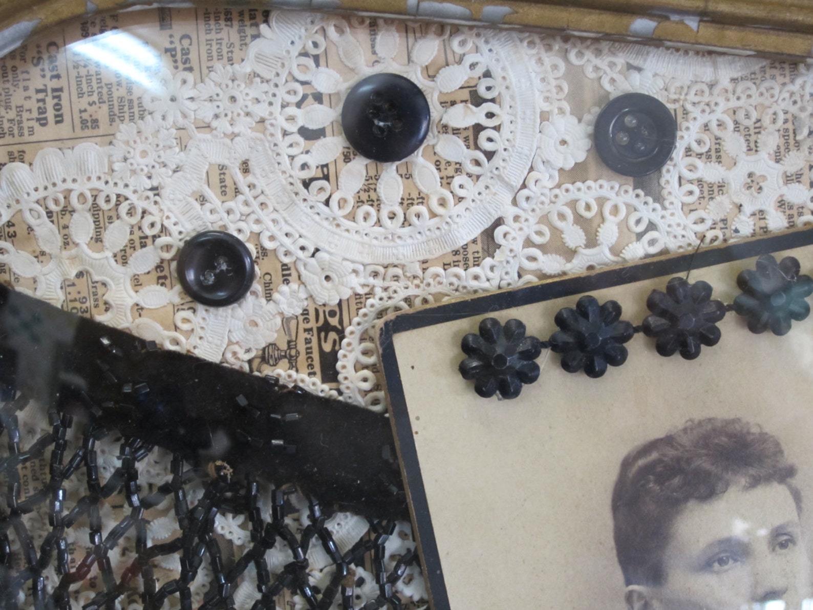 Antique Curved Glass Frame Containing Vintage Photo Mourning Etsy