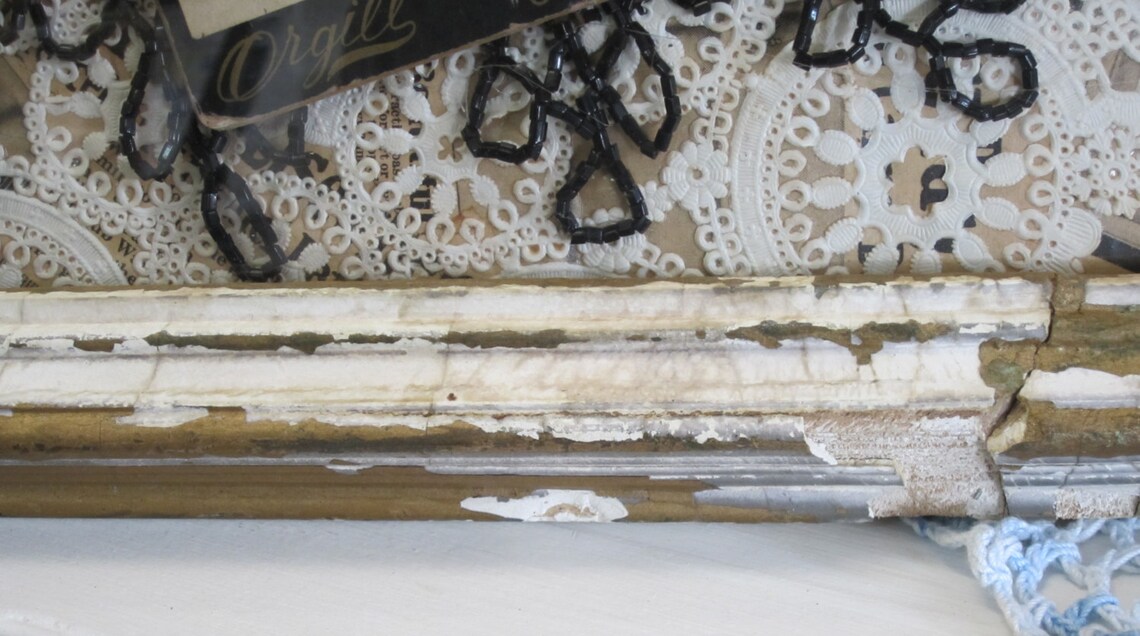 Antique Curved Glass Frame Containing Vintage Photo Mourning Etsy