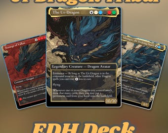 Puede incluir: Exhibición de tres cartas de Magic: The Gathering con ilustraciones de dragones. La carta central es "The Ur-Dragon", con un diseño de dragón azul. Las otras cartas son "Scourge of Valkas" y "Silumgar, the Drifting Death". También se ve el texto "Ur Dragon Tribal" y "EDH Deck".