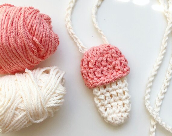 Crochet Pattern - Mushroom Lighter Holder - Easy, Beginner Pattern - Crochet Gifts - PDF Instant Download - Noelebelle DIY