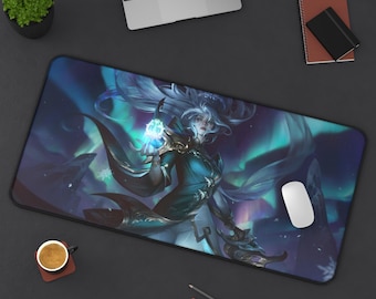 Presentación del aspecto Bendito de Invierno de Diana / Alfombrilla de escritorio de League of Legends