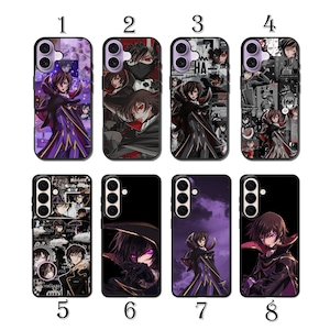 Può includere: Otto cover rettangolari per telefono con illustrazioni di personaggi anime. I design includono schemi di colori viola e neri, collage con pannelli manga e ritratti individuali di personaggi con occhi rossi o viola, numerati da uno a otto.