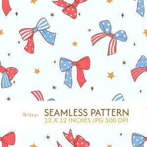 Puede incluir: Patrón sin costuras con lazos rojos, blancos y azules, estrellas y rayas sobre un fondo azul claro. Los lazos tienen diseños de estrellas y rayas. También está presente el texto "SEAMLESS PATTERN 12 X 12 INCHES JPG 300 DPI".