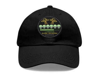 Gorra con parche de invasión alienígena (disponible en diferentes colores)