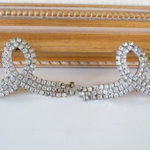 Vintage Rhinestone Shoe Clips Large Clear Rhinestones Ribbon Loop Dangle Silver Shoe Clips from TreasuresOfGrace