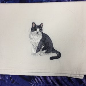 Grau und Weisses Katzen Mehlsack Geschirrtuch