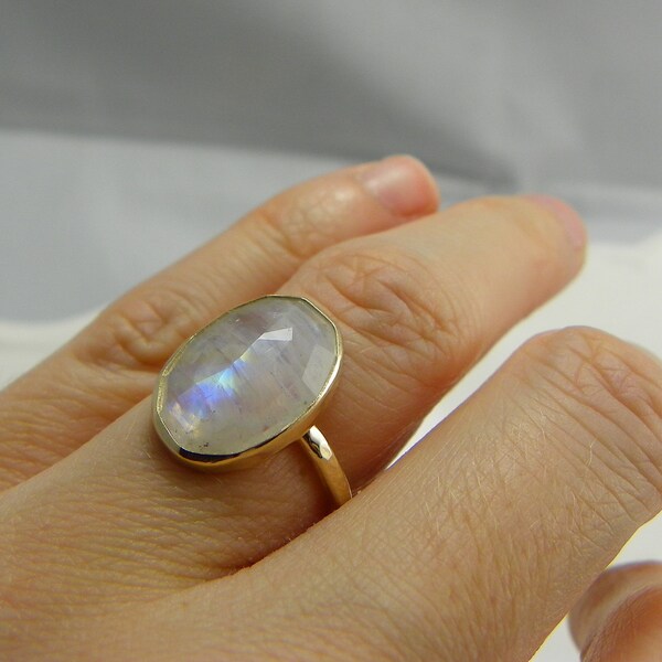 Moonstone Ring 14k Gold, Rainbow Moonstone, Rose Cut Moonstone Ring