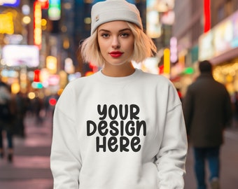 Maquette urbaine, Ville, Times Square, Gildan 18000 Sweatshirt Mockup, Christmas Model Mockup, Sweat blanc, Boho Inspiration Winter Mockup