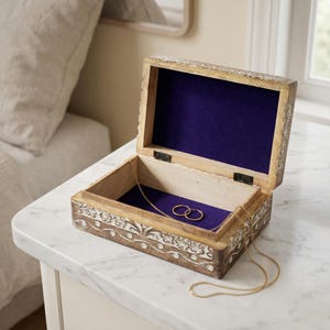 Drewniana, rzeźbiona szkatułka na biżuterię w kształcie gwiazdy księżycowej, do przechowywania drobiazgów (10-15 cm)