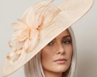 Kapelusz typu derby z szerokim rondem dla kobiet, elegancki kapelusz ślubny do kościoła, nakrycie głowy na specjalne okazje