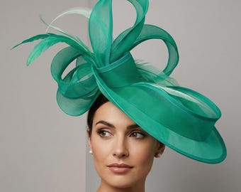 Elegant Fascinator for Derby Events, Wedding Guest Statement Headpiece Gift