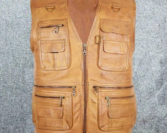 Handgjord herrväst av hög kvalitet för jakt, fiskeväst, fritidsväst, läderväst för män, motorcykel, biker, läderväst.