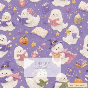 Puede incluir: Un patrón digital con fantasmas blancos sobre fondo morado, con ilustraciones de libros, calabazas, estrellas, corazones y tazas de chocolate caliente. El texto CHERRY Sublimations Patterns está centrado. La imagen incluye una etiqueta de 33x33 cm 300 DPI.
