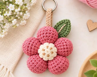 Crochet Flower Keychain Pattern PDF, Puffy Flower Keyring, Amigurumi Bag Charm, DIY Keychain, Easy Crochet Gift Pattern, Instant Download