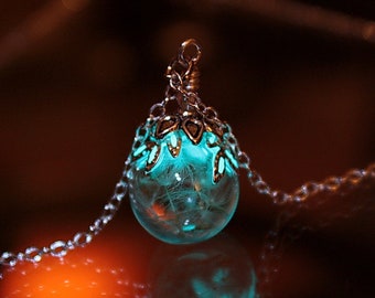 Dandelion Seeds Pendant Glow in the Dark / Glass Bubble pendant / Leaves Glow in the Dark /