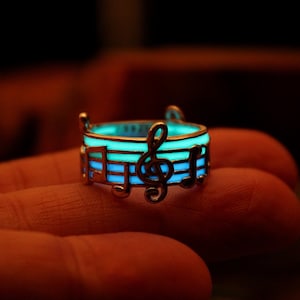 Muzieknotenring Glow in the Dark / G-sleutelbandring / Sterlingzilver 925 / Notes-ring /