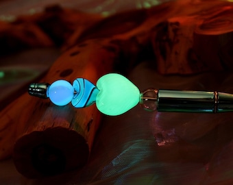 Beadable Pen / Glow in the Dark / Heart Beads /