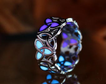 Celtic Trinity Knots Ring / Glow in the Dark / Sterling Silver Celtic Ring /