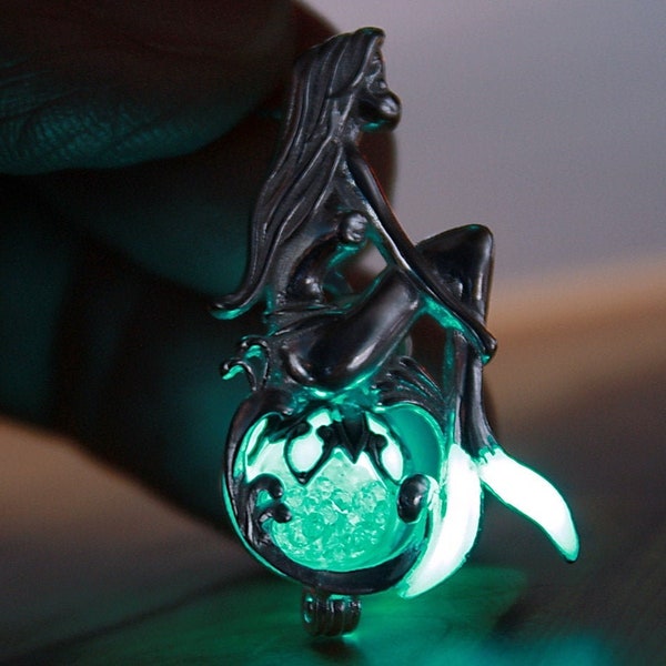 Mermaid Locket Glow in the Dark / Sterling Silver 925 Necklace / Glass bubble pendant /